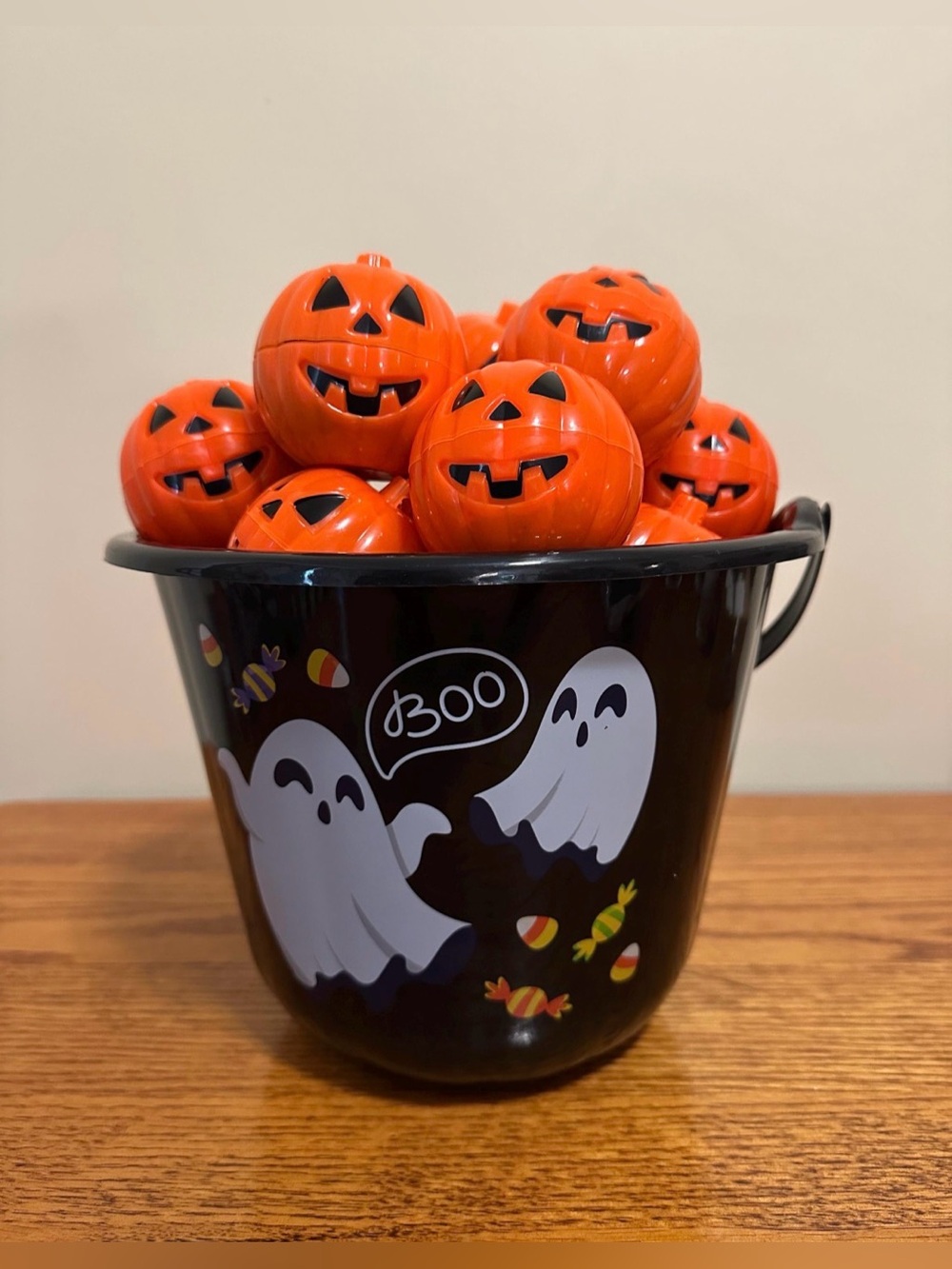 Spoooooooky Halloween Crystal Confetti